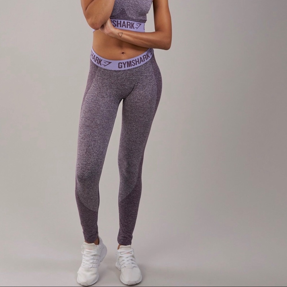 Gym shark leggings
